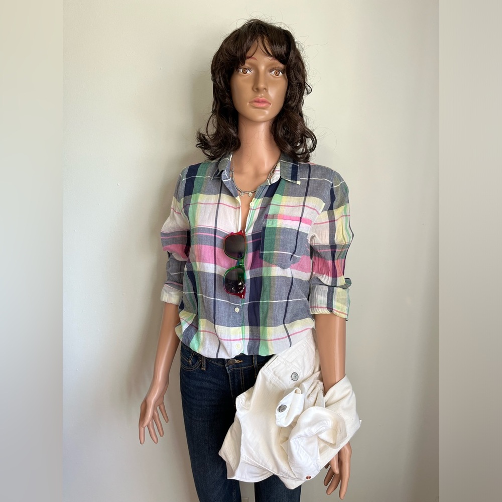 Women’s Classic Plaid Button Down Blouse